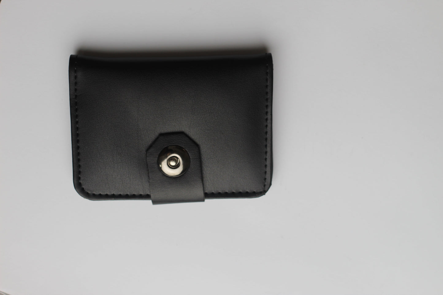 Pure Synthetic Wallet With Magnetic Button Lock