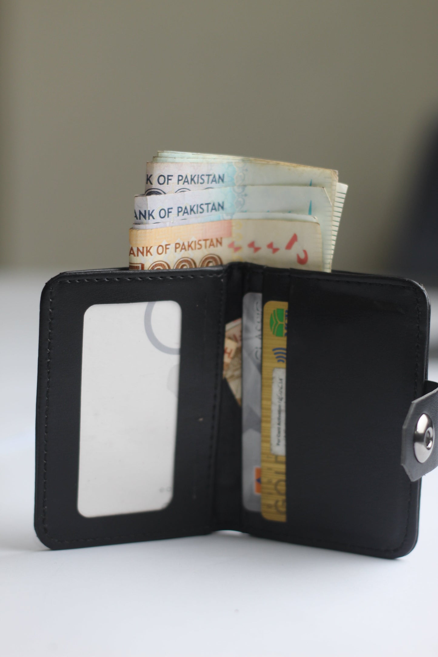 Pure Synthetic Wallet With Magnetic Button Lock